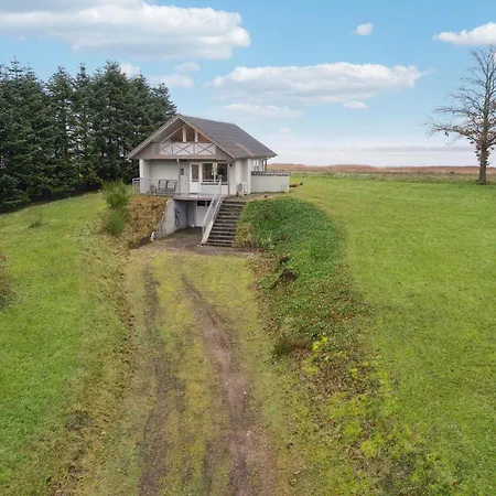 3 Bedroom Amazing In Prázdninový dům